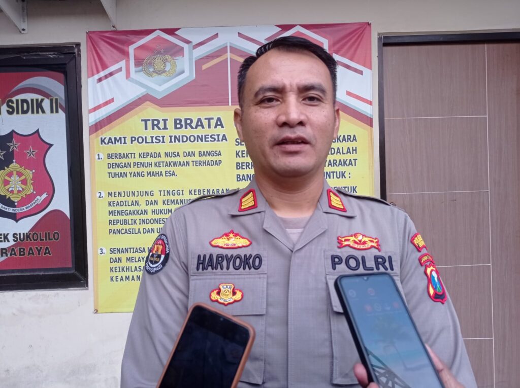 Viral Video Polwan Tegur Pria yang Sedang Makan, Polrestabes Surabaya Klarifikasi