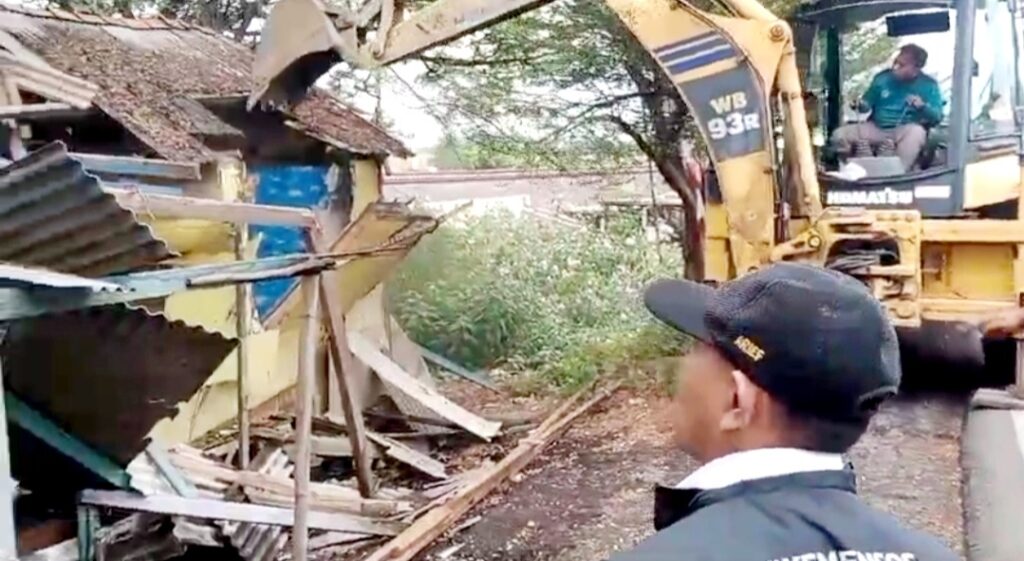 Bangunan Liar di Losari Brebes Dibongkar Petugas Gabungan, Diduga Jadi Lokasi Prostitusi