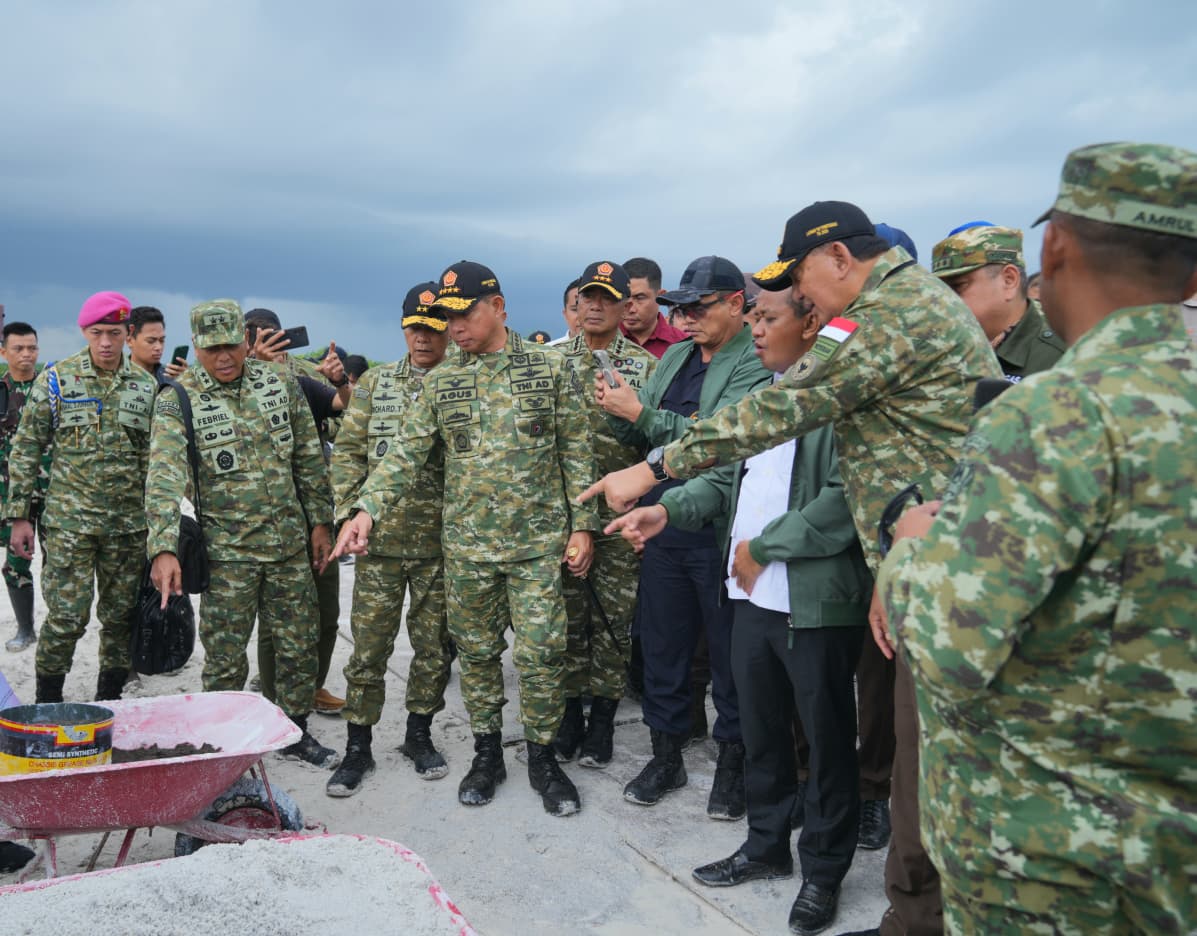 Panglima TNI dan Menhan Tinjau Tambang Timah Ilegal di Bangka Tengah, Satgas PKH Sita Dua Lokasi Penambangan