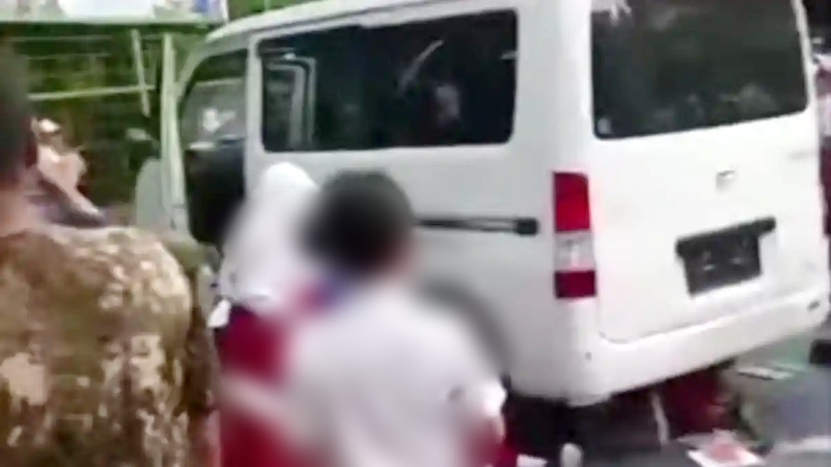 Mobil MBG Tabrak Siswa di SDN Kalibaru 01 Cilincing, Polisi Lakukan Olah TKP